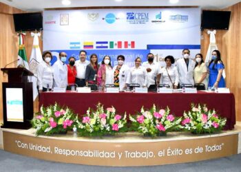 Entrega SNTISSSTE a Trabajadores, más de 98 mil Constancias Académicas