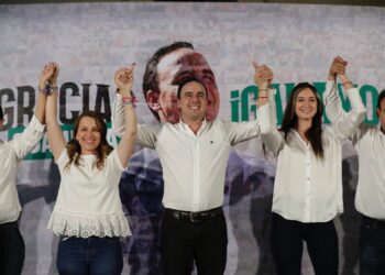 Manolo Jiménez arrasa en Coahuila y el PRI se mantiene