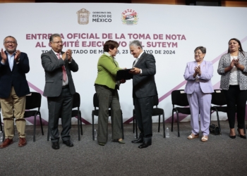 Gobernadora Delfina Gómez, Entrega Toma de Nota al SUTEYM; Reconoce su Contribución a Través del Servicio Público