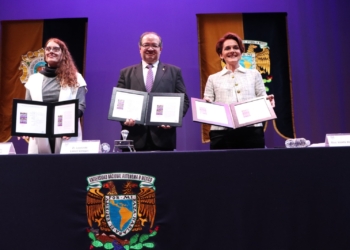 Celebran Centenario de la Facultad de Filosofía y Letras, SEPOMEX y UNAM, con Timbre Postal