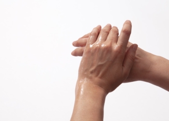 Pacientes con dermatitis atópica enfrentan doble reto: prevenir enfermedades respiratorias sin dañar su piel