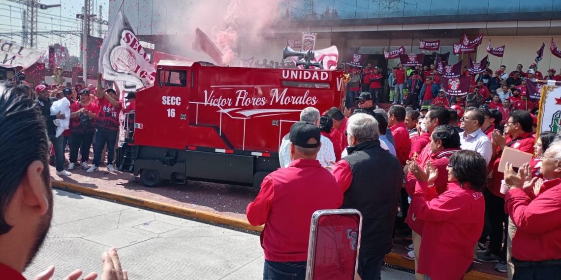 En el Día de la Unidad Ferrocarrilera, Manifiestan Trabajadores Respaldo al Líder Nacional del STFRM