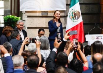 Reciben Maestros Aumento Salarial de 9% en su Día; Pide SNTE Consolidar Justicia Laboral y Pensiones Dignas